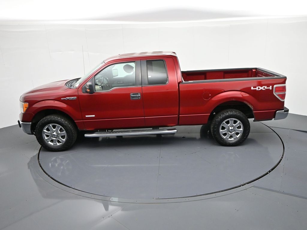 Ford F-150 Vehicle Full-screen Gallery Image 14