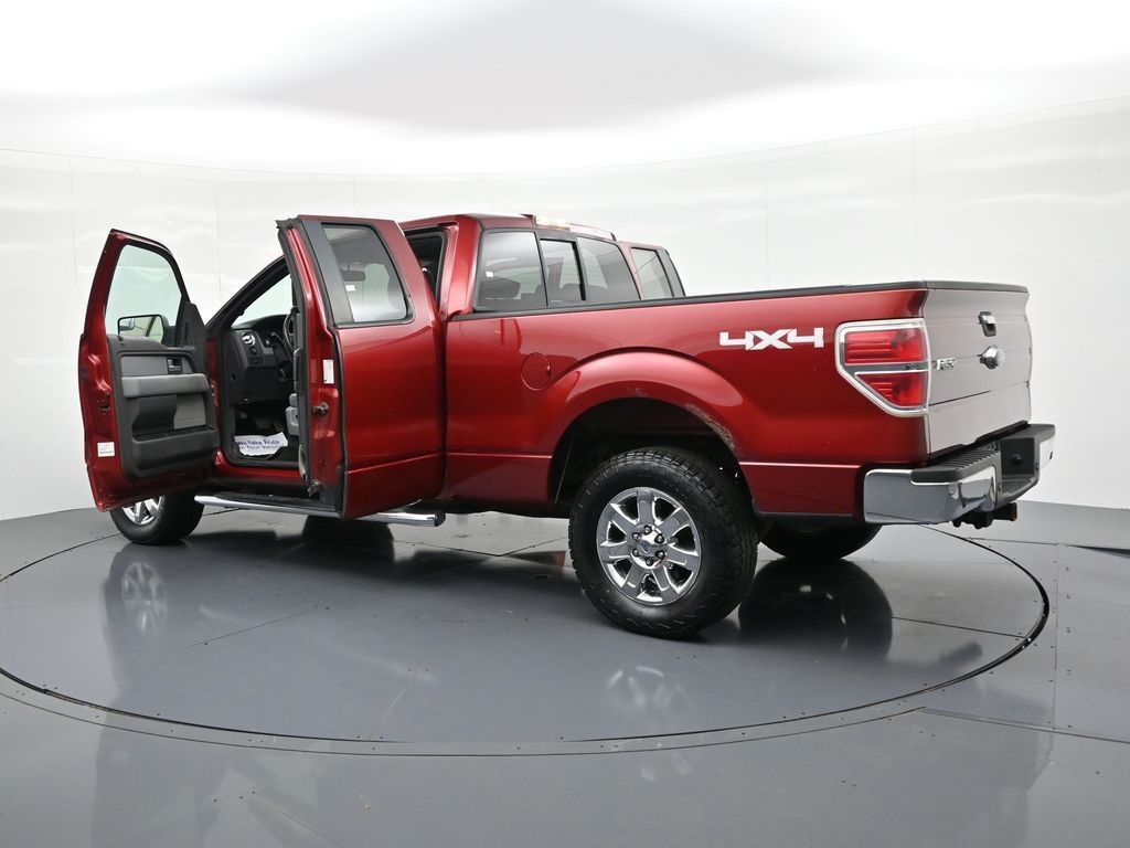Ford F-150 Vehicle Full-screen Gallery Image 20