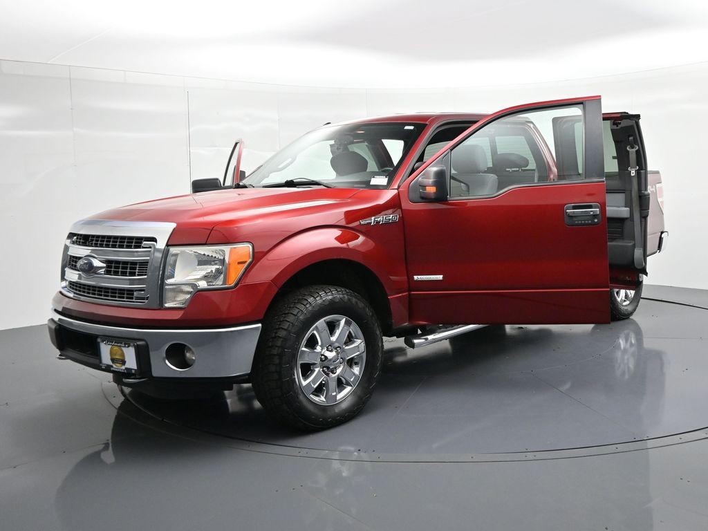 Ford F-150 Vehicle Full-screen Gallery Image 21