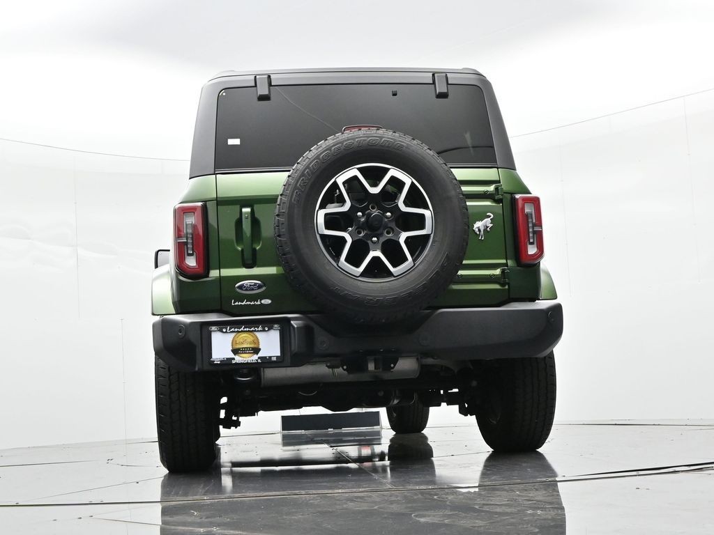 Ford Bronco Vehicle Full-screen Gallery Image 18