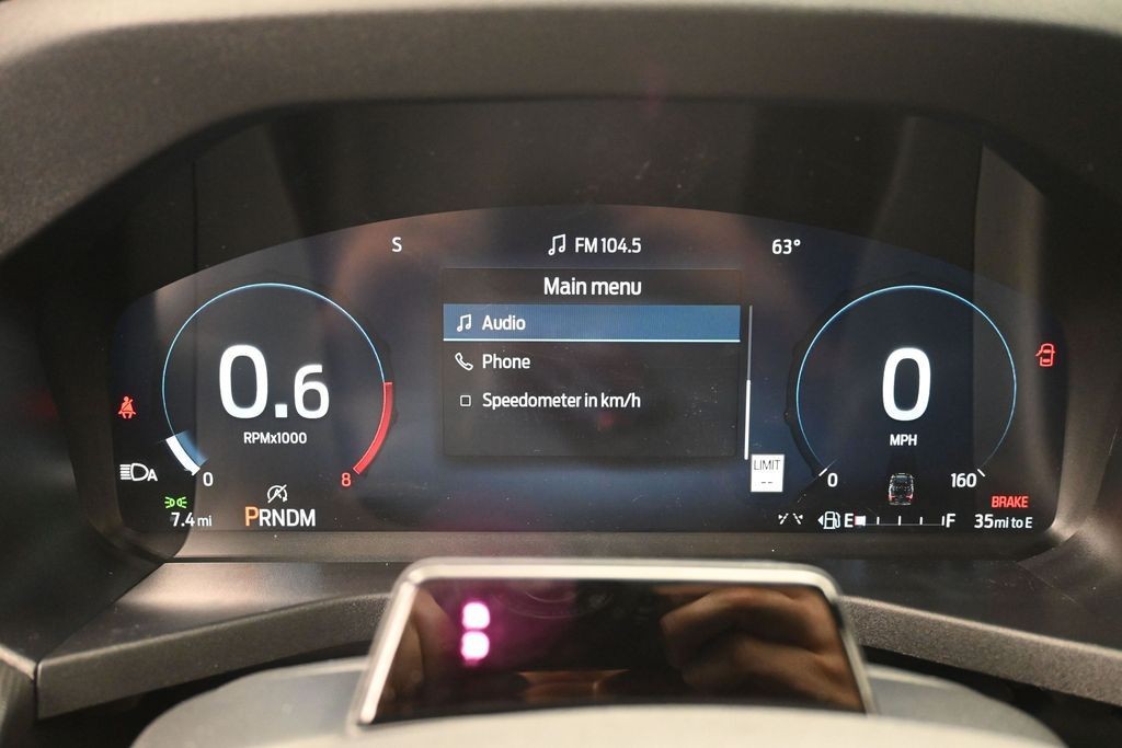 Ford Explorer Vehicle Full-screen Gallery Image 10
