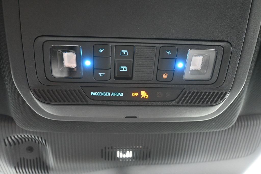 Ford Explorer Vehicle Full-screen Gallery Image 19