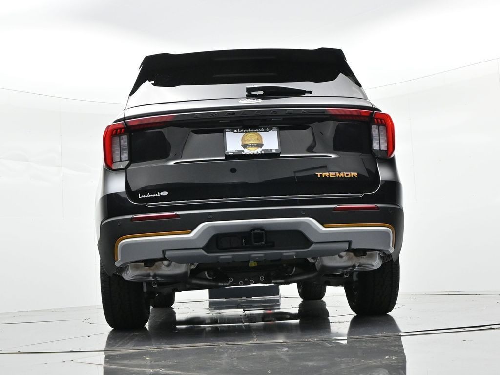 Ford Explorer Vehicle Full-screen Gallery Image 28