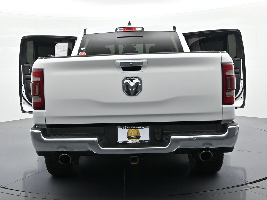 Ram 1500 Vehicle Full-screen Gallery Image 26