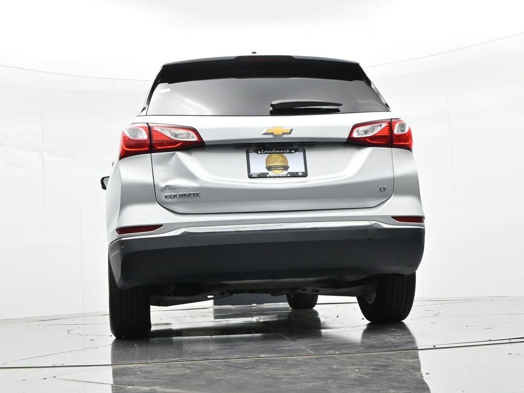 Chevrolet Equinox Vehicle Full-screen Gallery Image 19