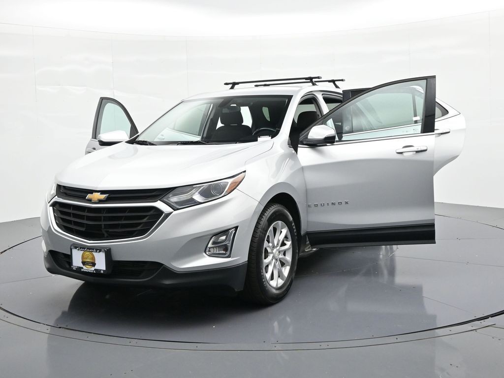 Chevrolet Equinox Vehicle Full-screen Gallery Image 24
