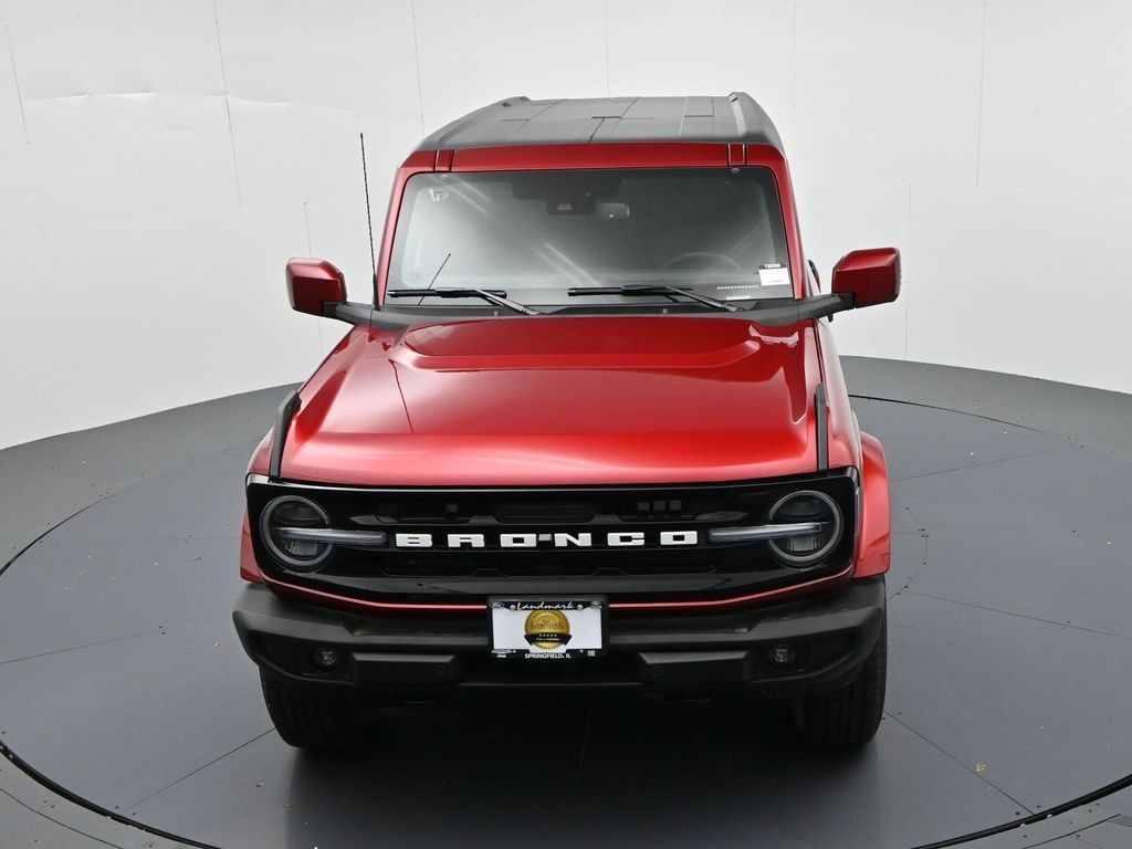 Ford Bronco Vehicle Full-screen Gallery Image 17
