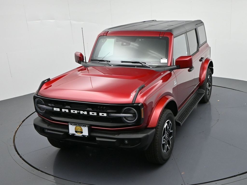 Ford Bronco Vehicle Full-screen Gallery Image 18