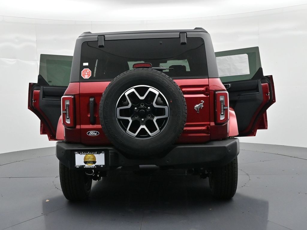Ford Bronco Vehicle Full-screen Gallery Image 27