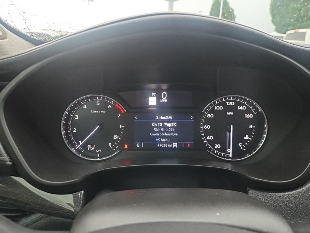Cadillac XT4 Vehicle Full-screen Gallery Image 12