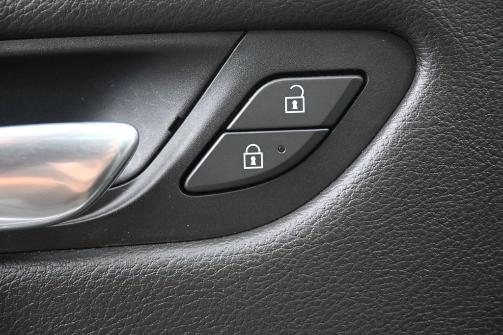 Cadillac XT4 Vehicle Full-screen Gallery Image 20