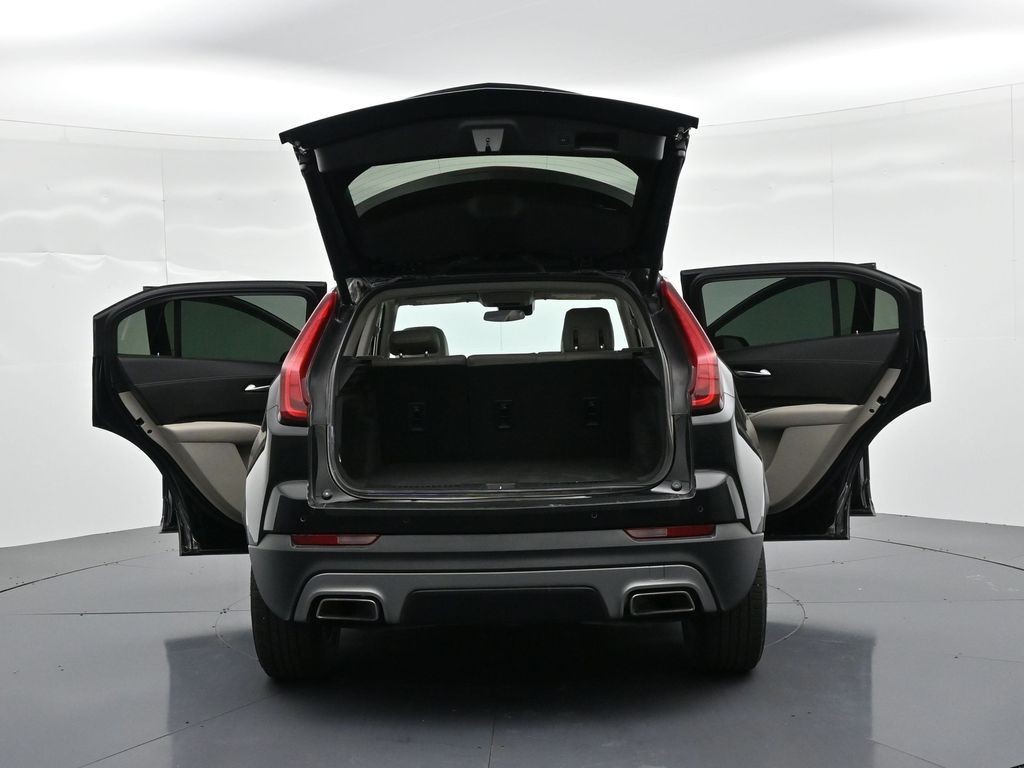 Cadillac XT4 Vehicle Full-screen Gallery Image 35