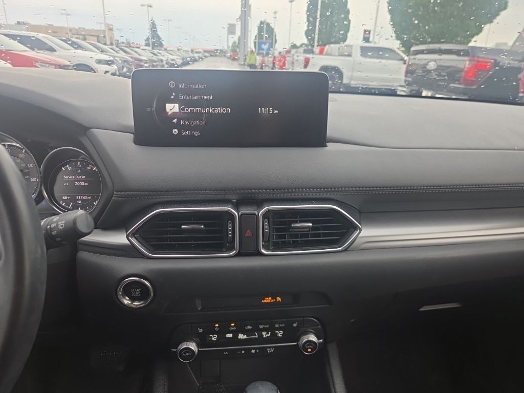 Mazda CX-5 Vehicle Full-screen Gallery Image 14