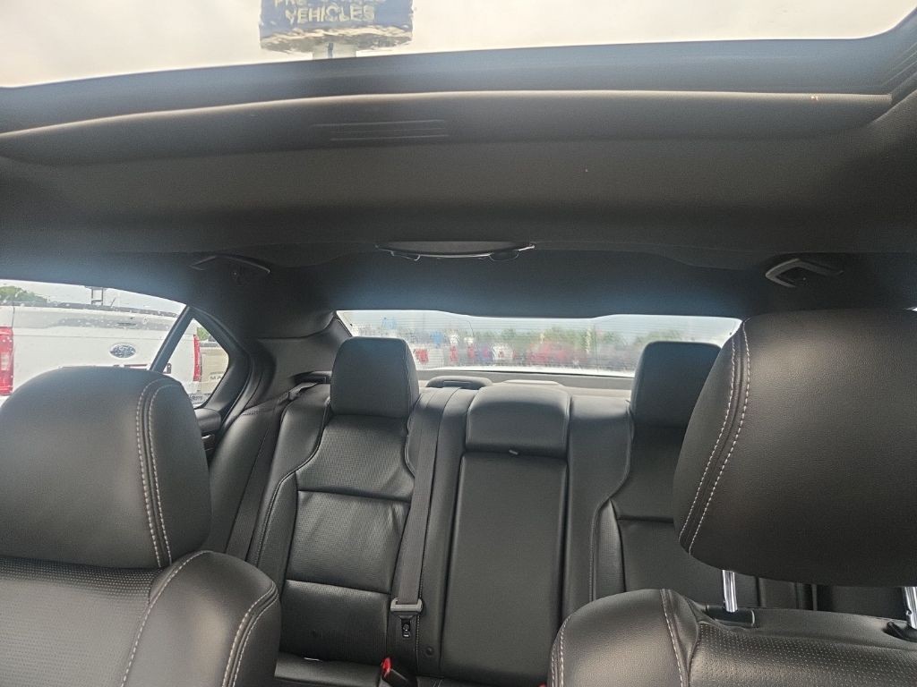 Ford Taurus Vehicle Full-screen Gallery Image 17