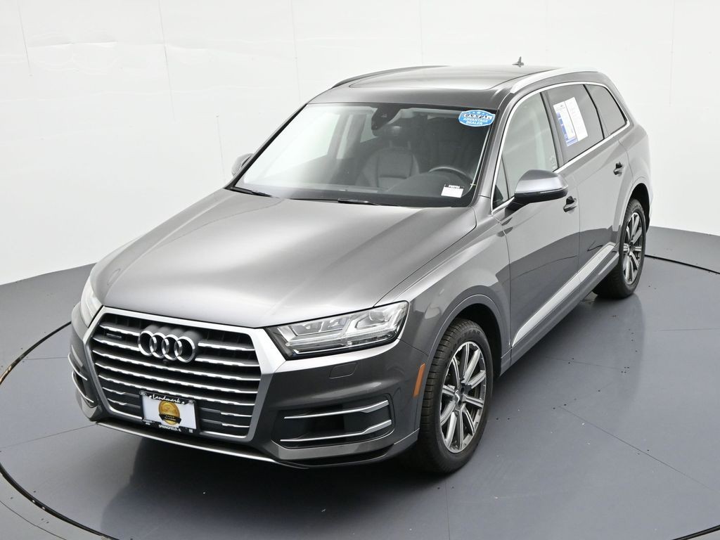 Audi Q7 Vehicle Full-screen Gallery Image 17