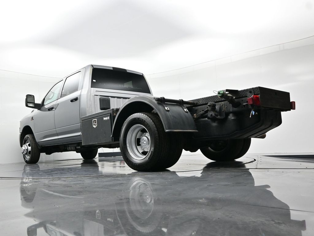 Ram 3500 Chassis Cab Vehicle Full-screen Gallery Image 20