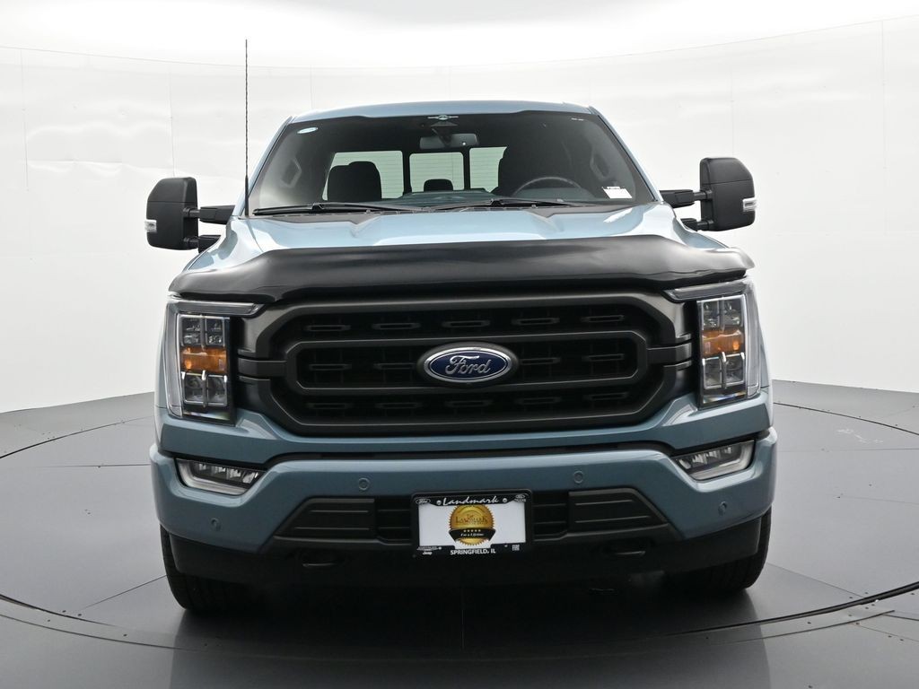 Ford F-150 Vehicle Full-screen Gallery Image 03