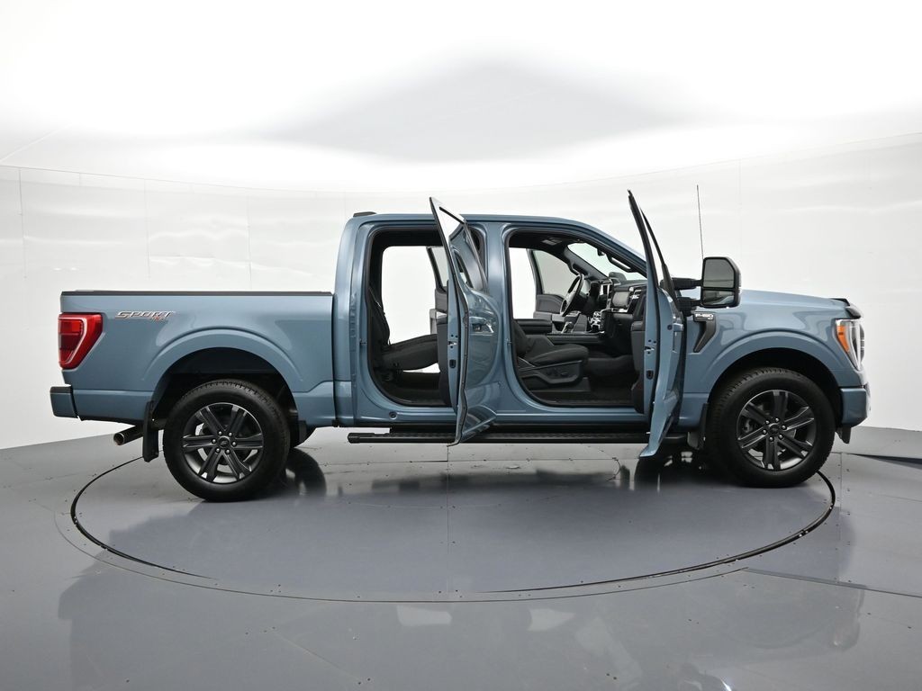 Ford F-150 Vehicle Full-screen Gallery Image 22