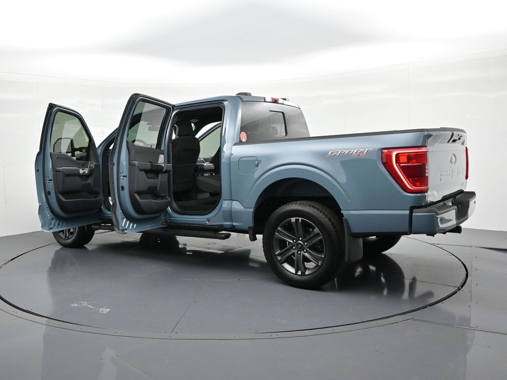 Ford F-150 Vehicle Full-screen Gallery Image 23