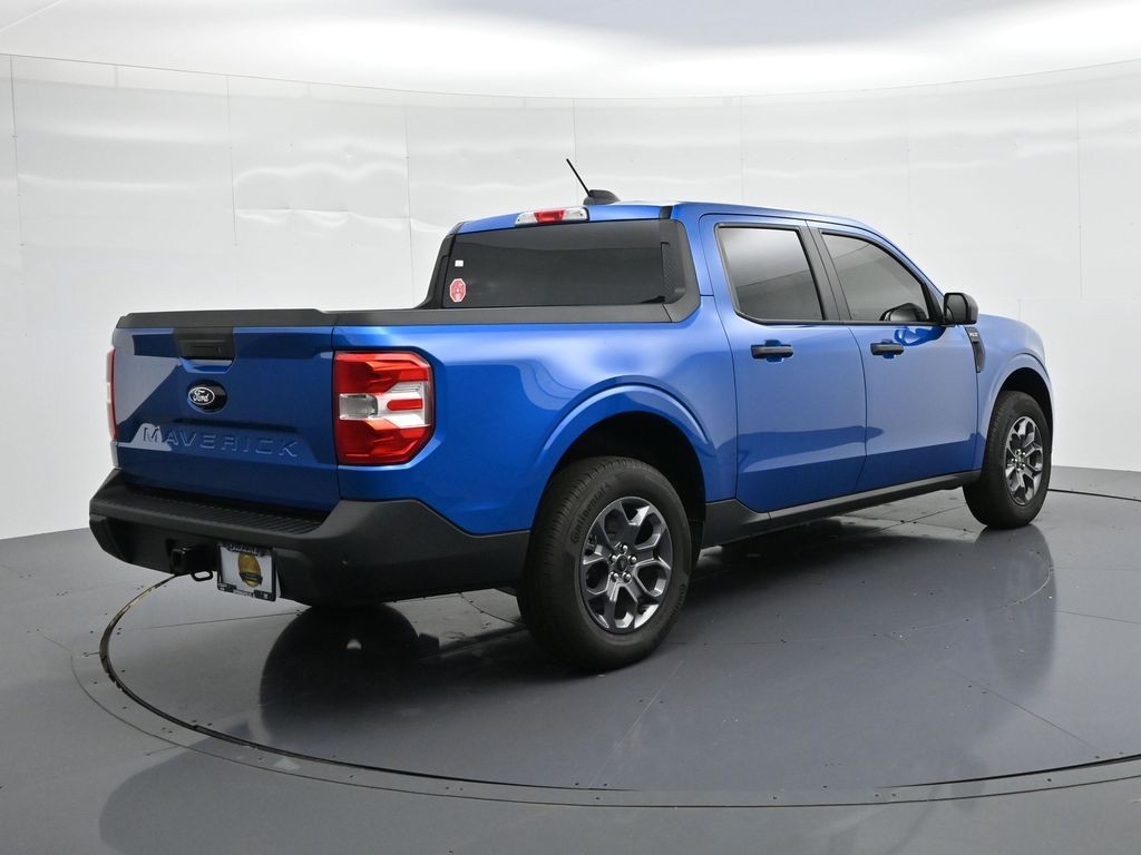 Ford Maverick Vehicle Full-screen Gallery Image 6