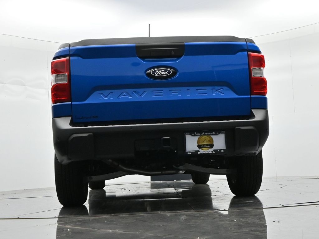 Ford Maverick Vehicle Full-screen Gallery Image 21