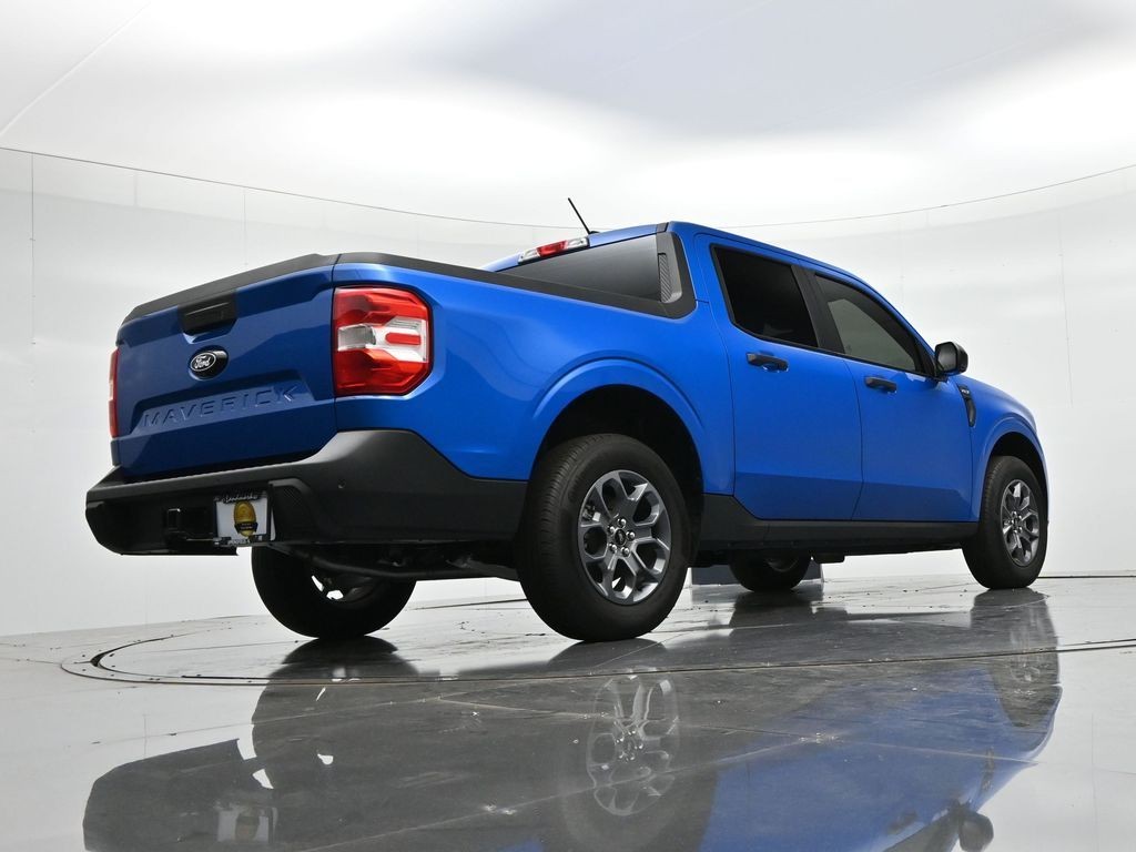 Ford Maverick Vehicle Full-screen Gallery Image 22