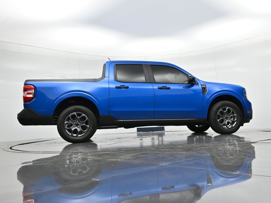 Ford Maverick Vehicle Full-screen Gallery Image 23