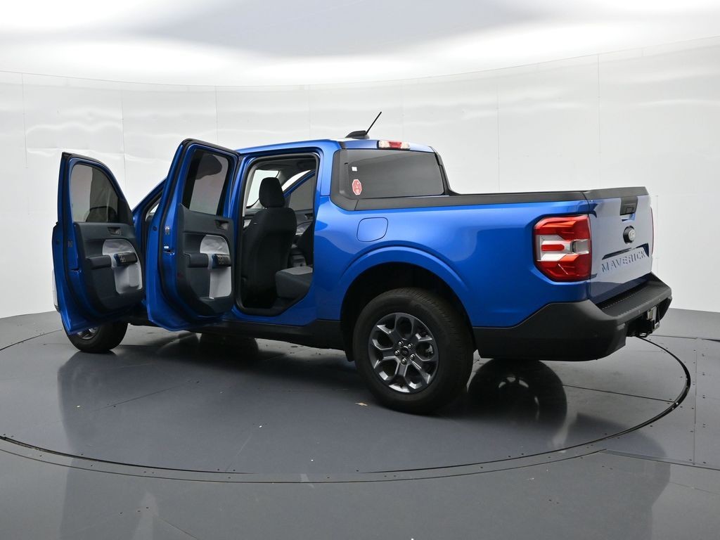 Ford Maverick Vehicle Full-screen Gallery Image 25