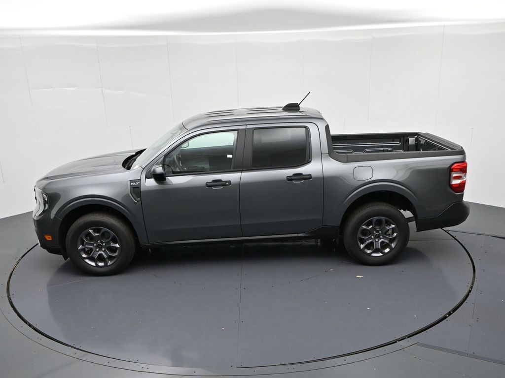 Ford Maverick Vehicle Full-screen Gallery Image 18