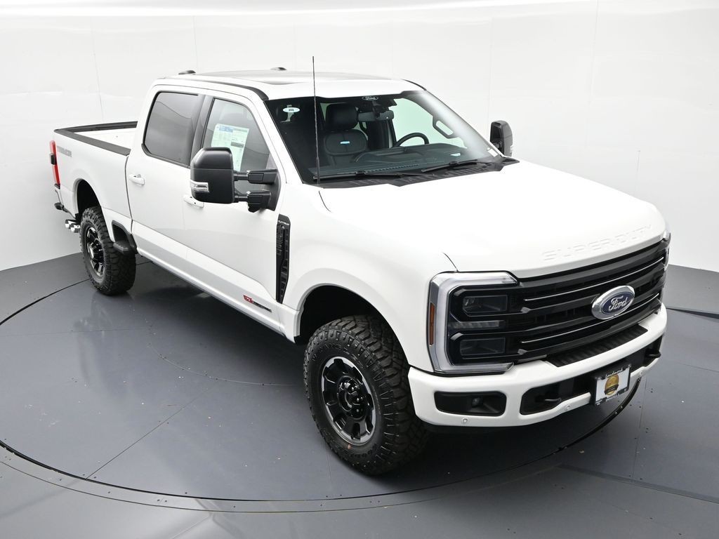 Ford F-250SD Vehicle Full-screen Gallery Image 19