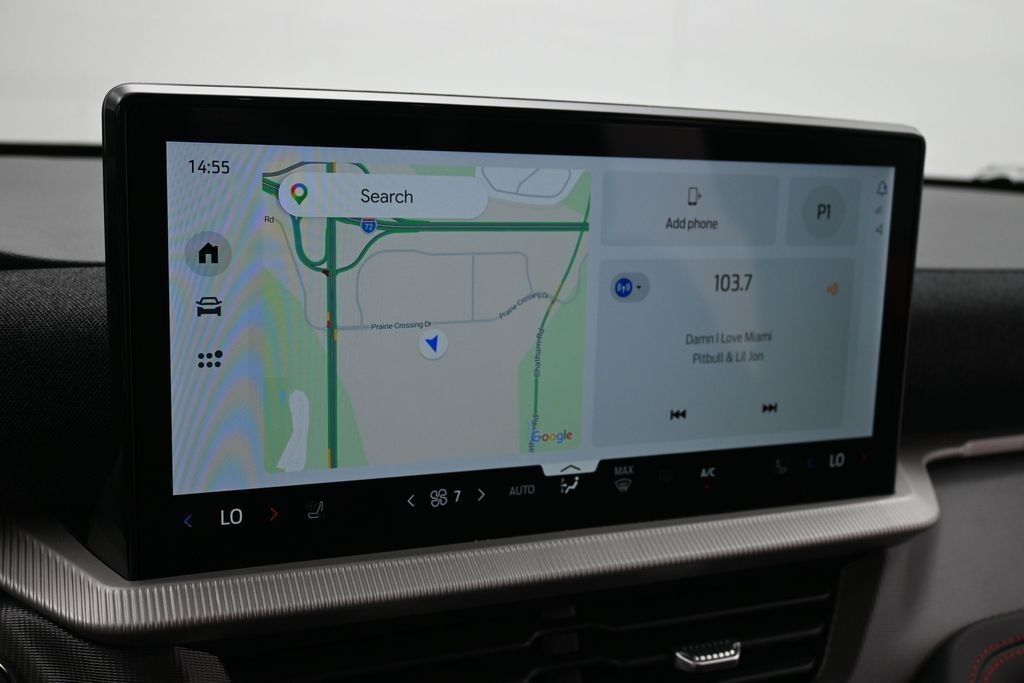 Ford Explorer Vehicle Full-screen Gallery Image 13
