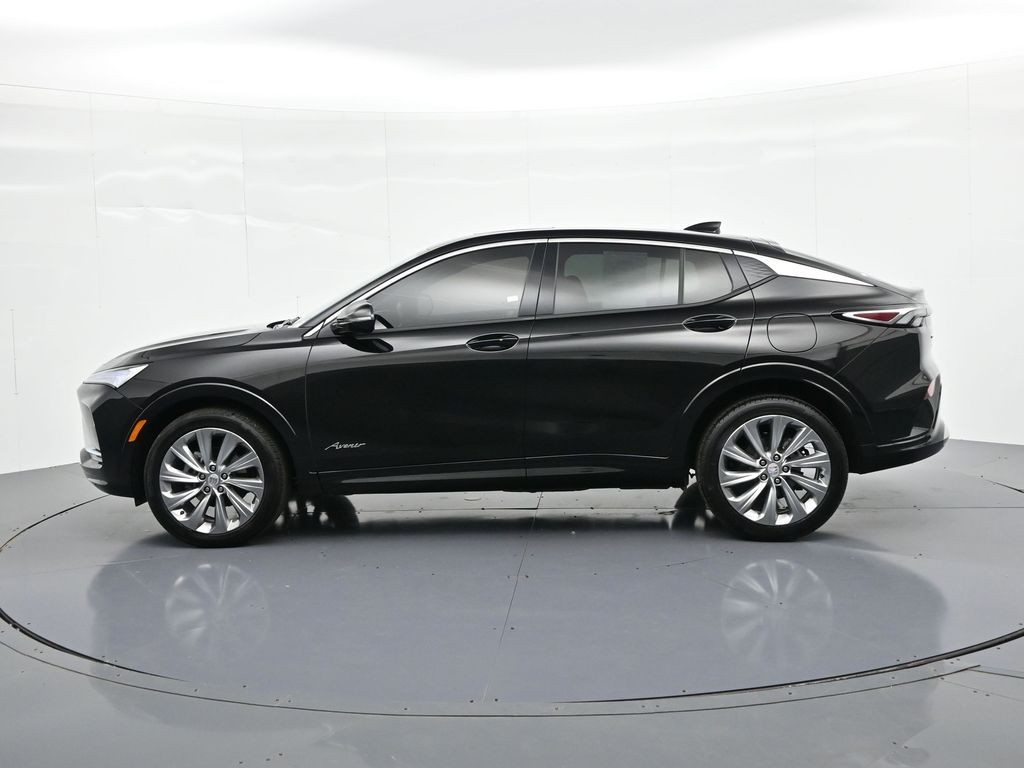 Buick Envista Vehicle Full-screen Gallery Image 09
