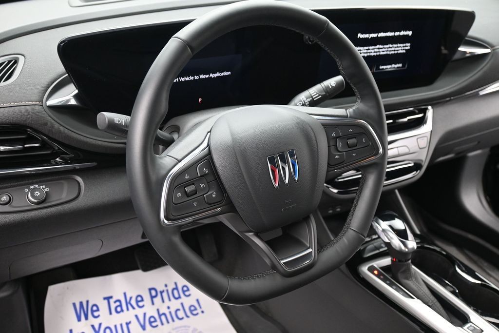 Buick Envista Vehicle Full-screen Gallery Image 10