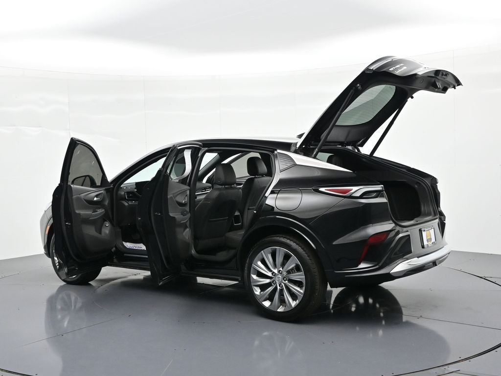 Buick Envista Vehicle Full-screen Gallery Image 23
