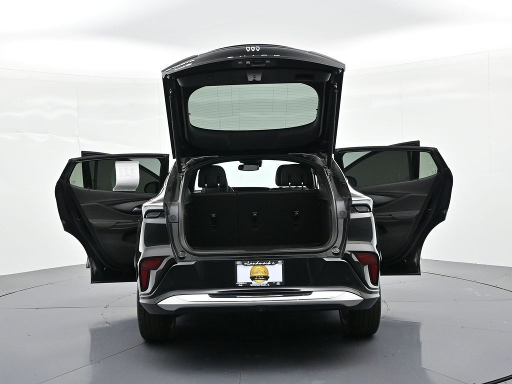 Buick Envista Vehicle Full-screen Gallery Image 25