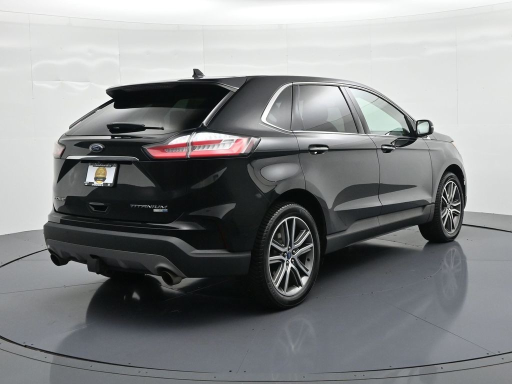 Ford Edge Vehicle Full-screen Gallery Image 06
