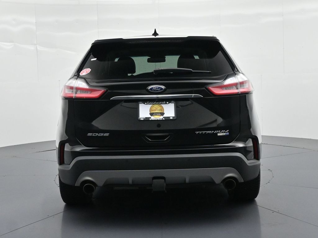 Ford Edge Vehicle Full-screen Gallery Image 07
