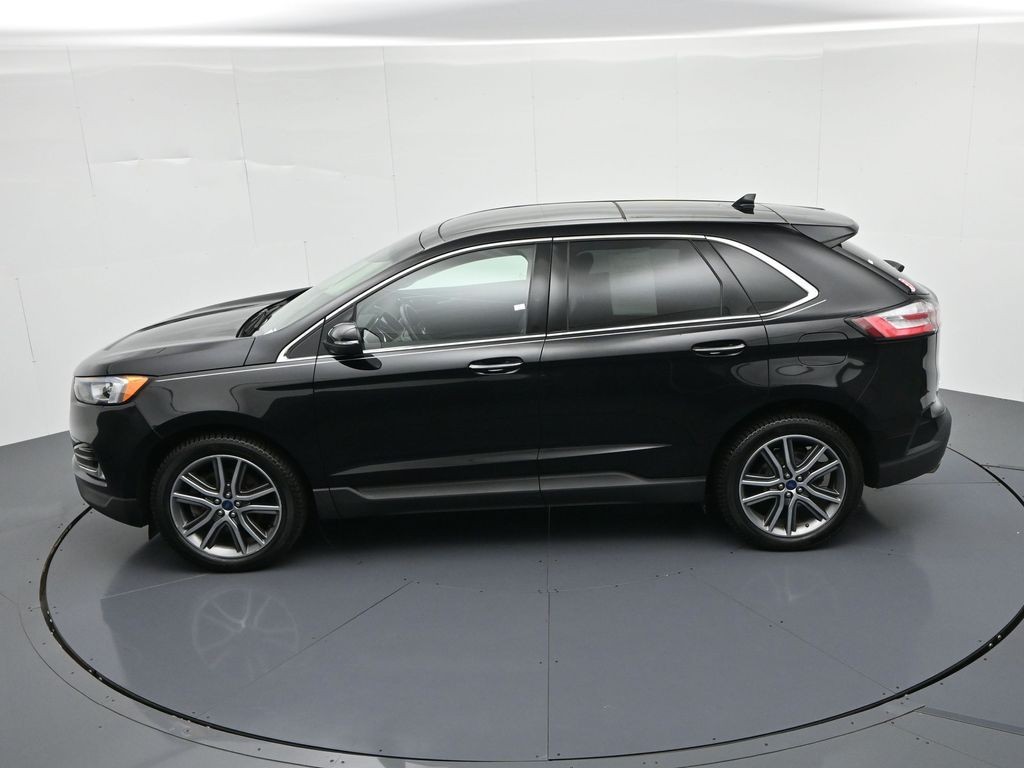 Ford Edge Vehicle Full-screen Gallery Image 18