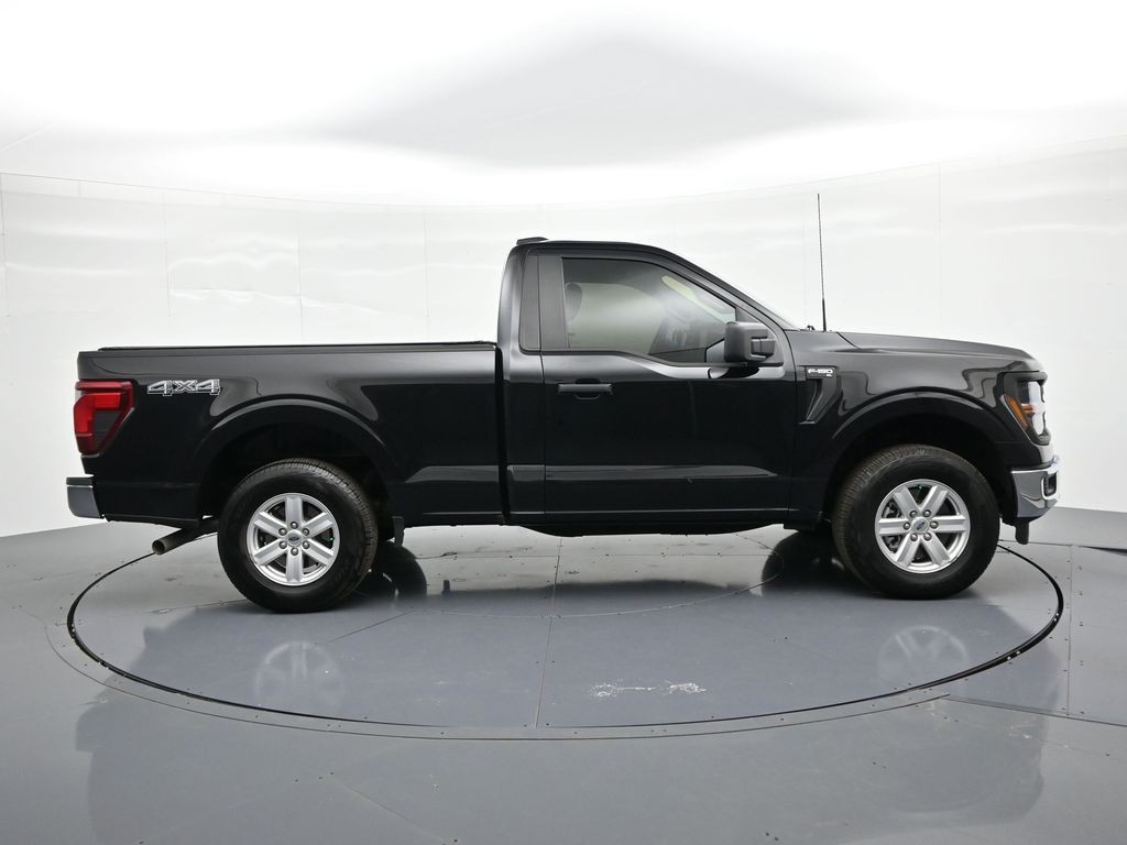 Ford F-150 Vehicle Full-screen Gallery Image 05