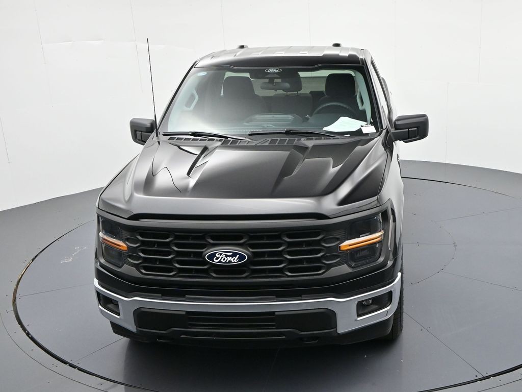 Ford F-150 Vehicle Full-screen Gallery Image 15