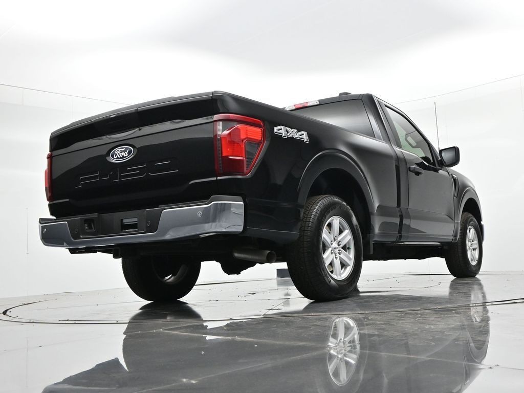 Ford F-150 Vehicle Full-screen Gallery Image 20