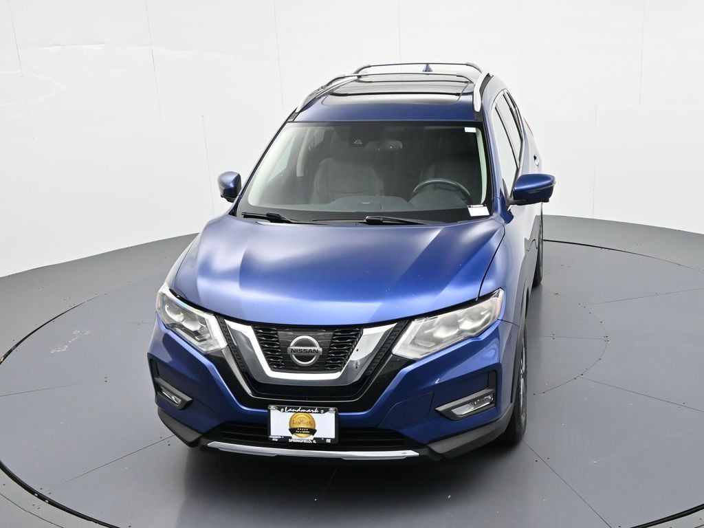 Nissan Rogue Vehicle Full-screen Gallery Image 14