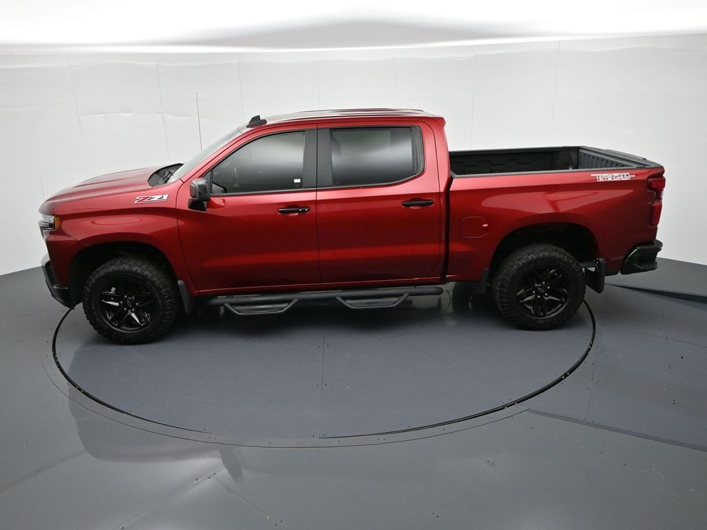 Chevrolet Silverado 1500 LTD Vehicle Full-screen Gallery Image 24