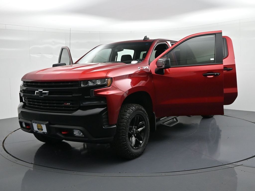 Chevrolet Silverado 1500 LTD Vehicle Full-screen Gallery Image 31