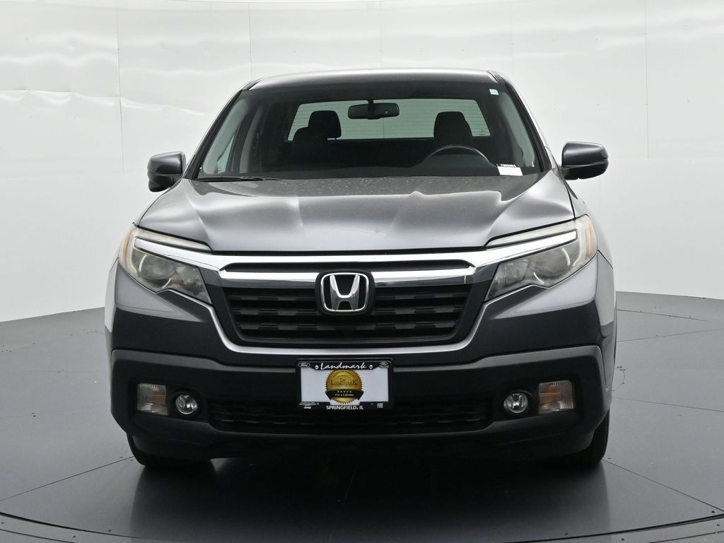 Honda Ridgeline Vehicle Full-screen Gallery Image 3