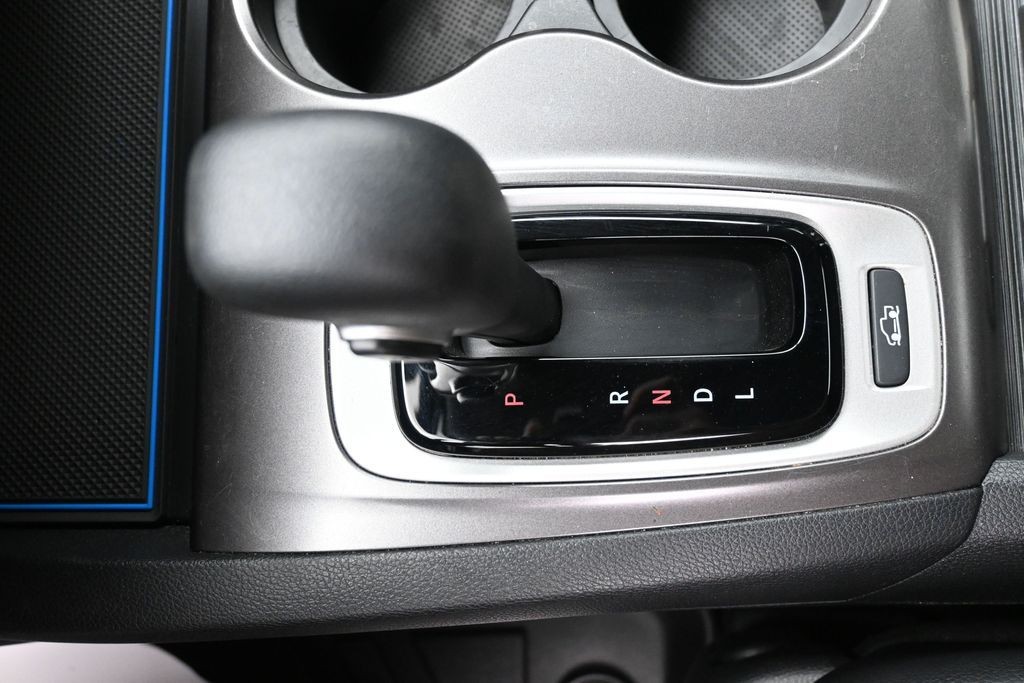 Honda Ridgeline Vehicle Full-screen Gallery Image 14