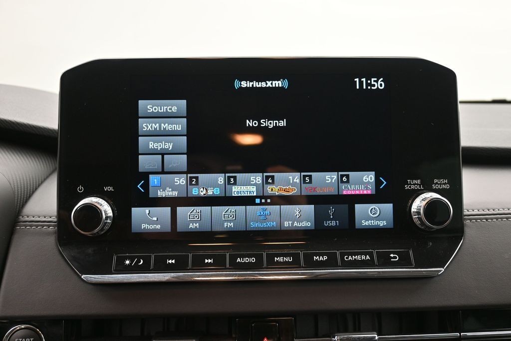 Mitsubishi Outlander Vehicle Full-screen Gallery Image 11