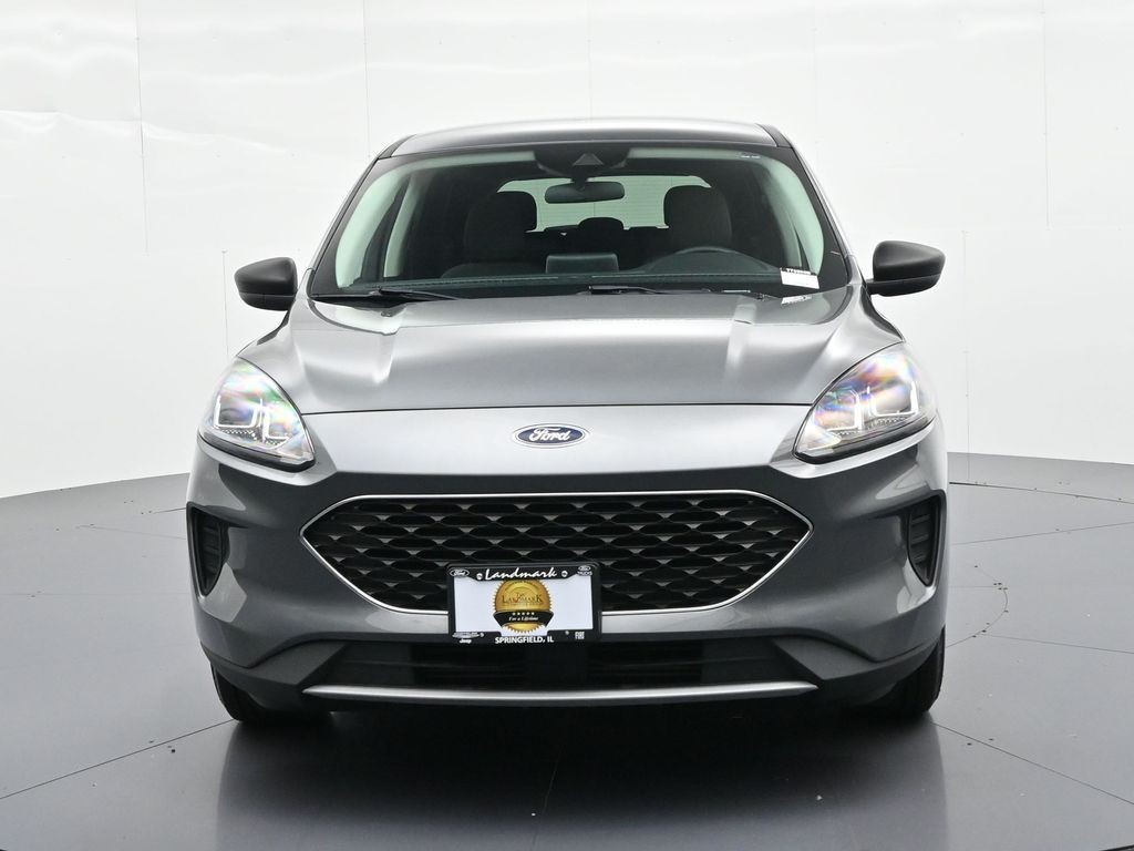 Ford Escape Vehicle Full-screen Gallery Image 3