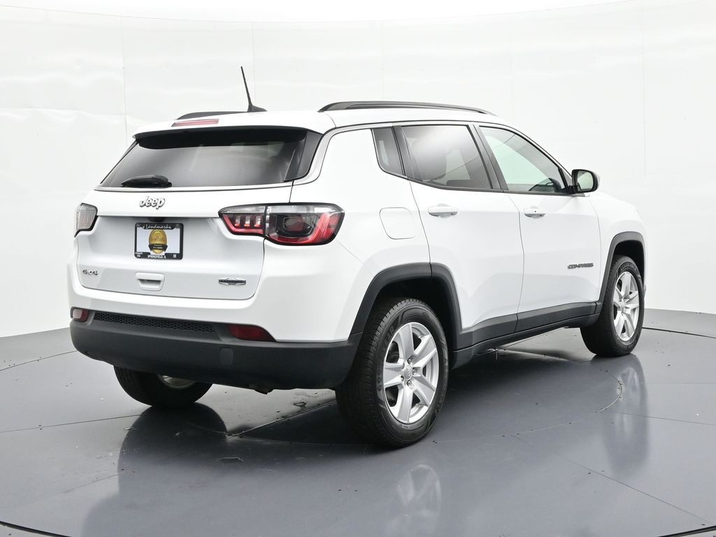 Jeep Compass Vehicle Full-screen Gallery Image 06