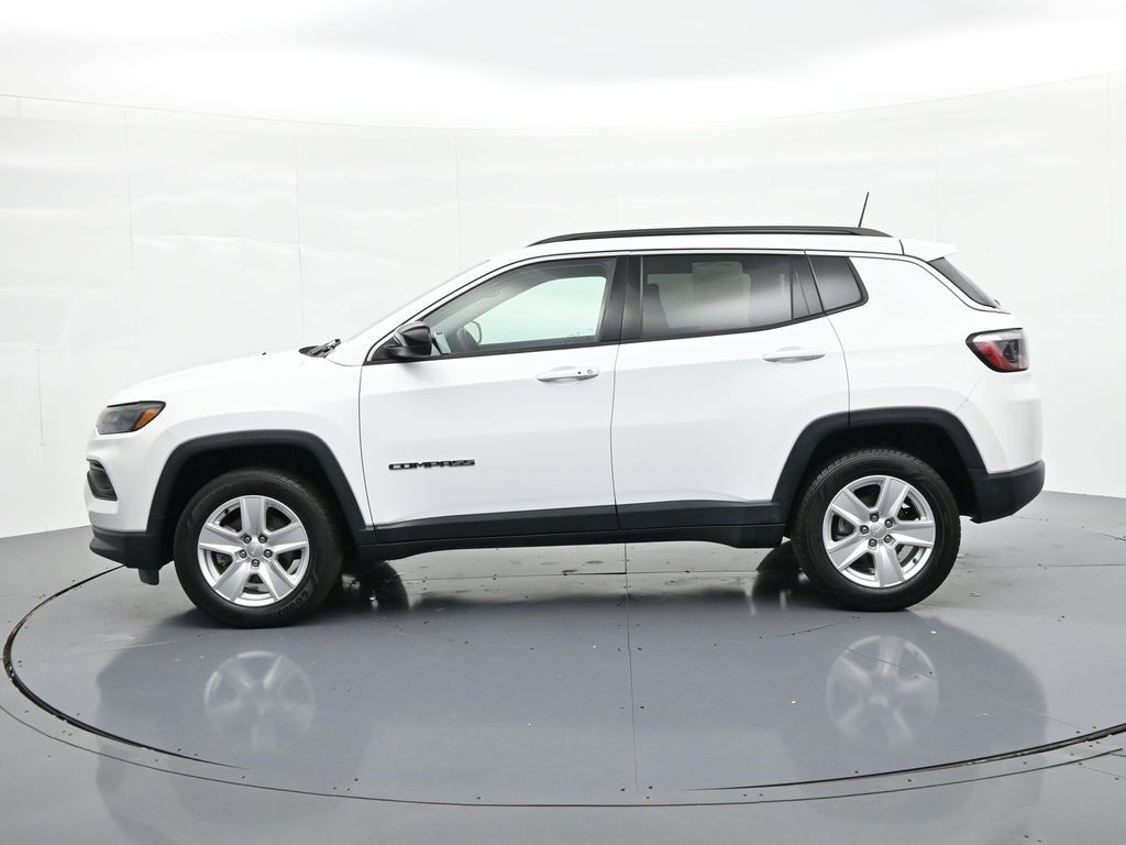 Jeep Compass Vehicle Full-screen Gallery Image 09